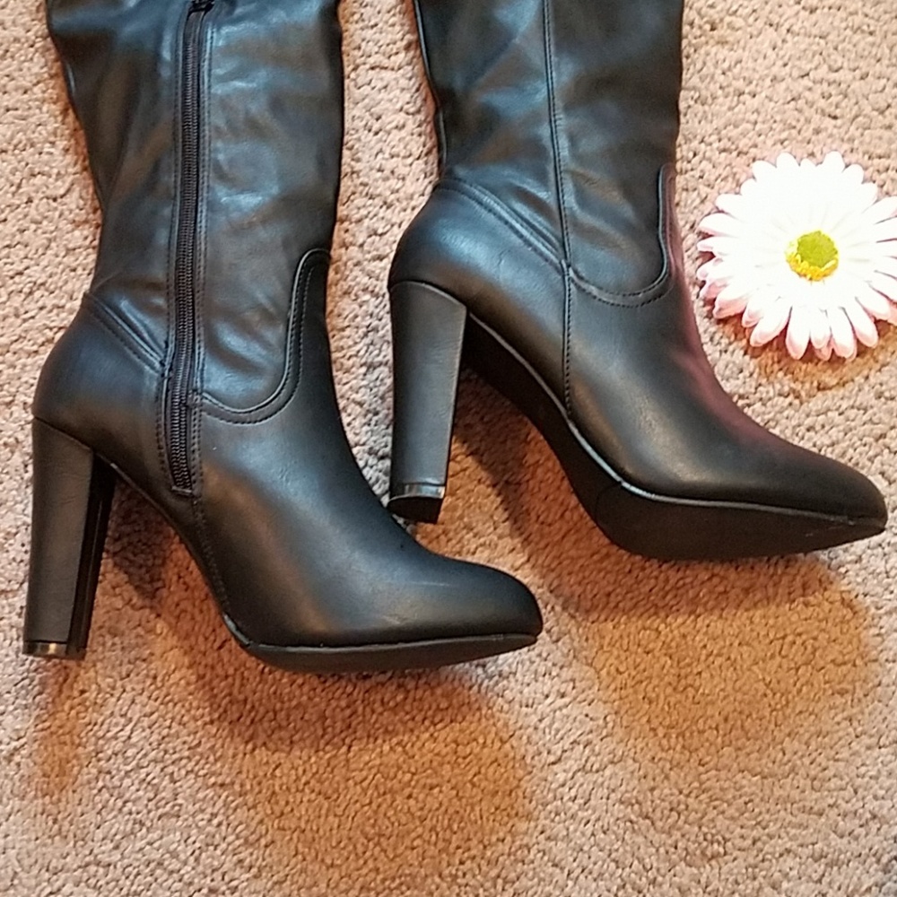 SOOOOOLD! Black boots! - Picture 2 of 6